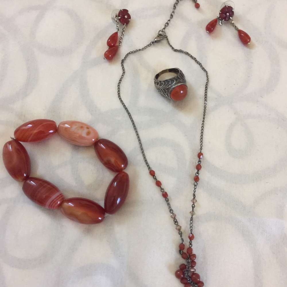 Set of jewelry